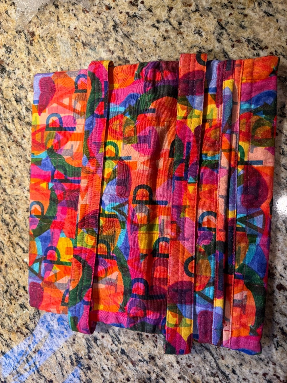 Anthropologie Felicity Bake and Take Carrier